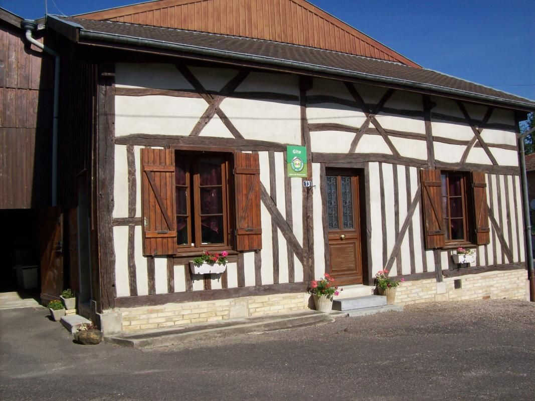 photo 0
