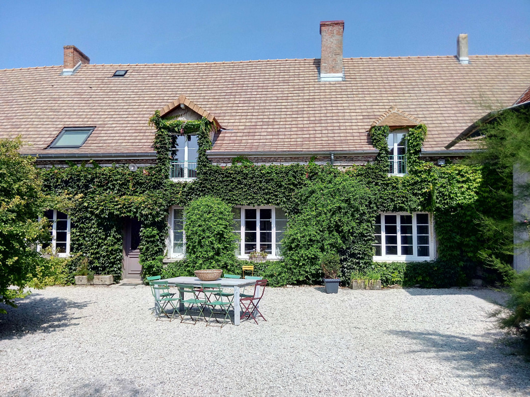 photo 0