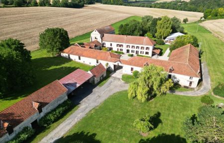 G&icirc;te n&deg;51G698 Passy-Grigny - Marne - bienvenue au Temple
